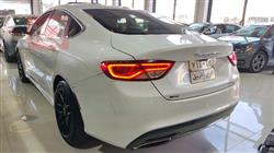 Chrysler 200